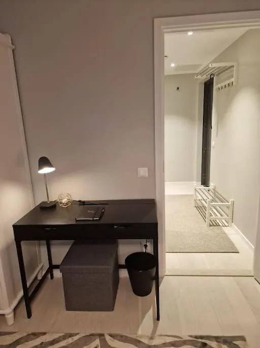 Apartment Modern Room With Bathroom, No Kitchen And Your Own Entrance Stockholm